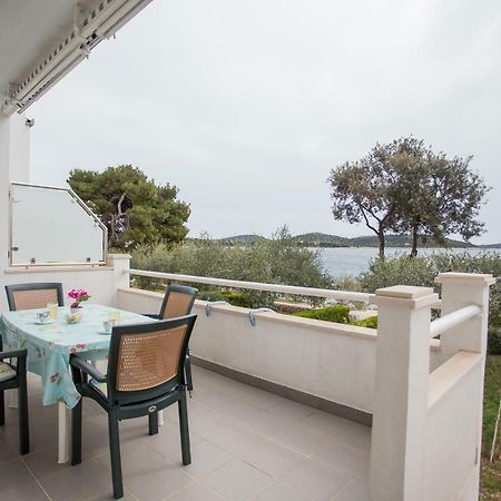 Apartments Gloria Примоштен Экстерьер фото