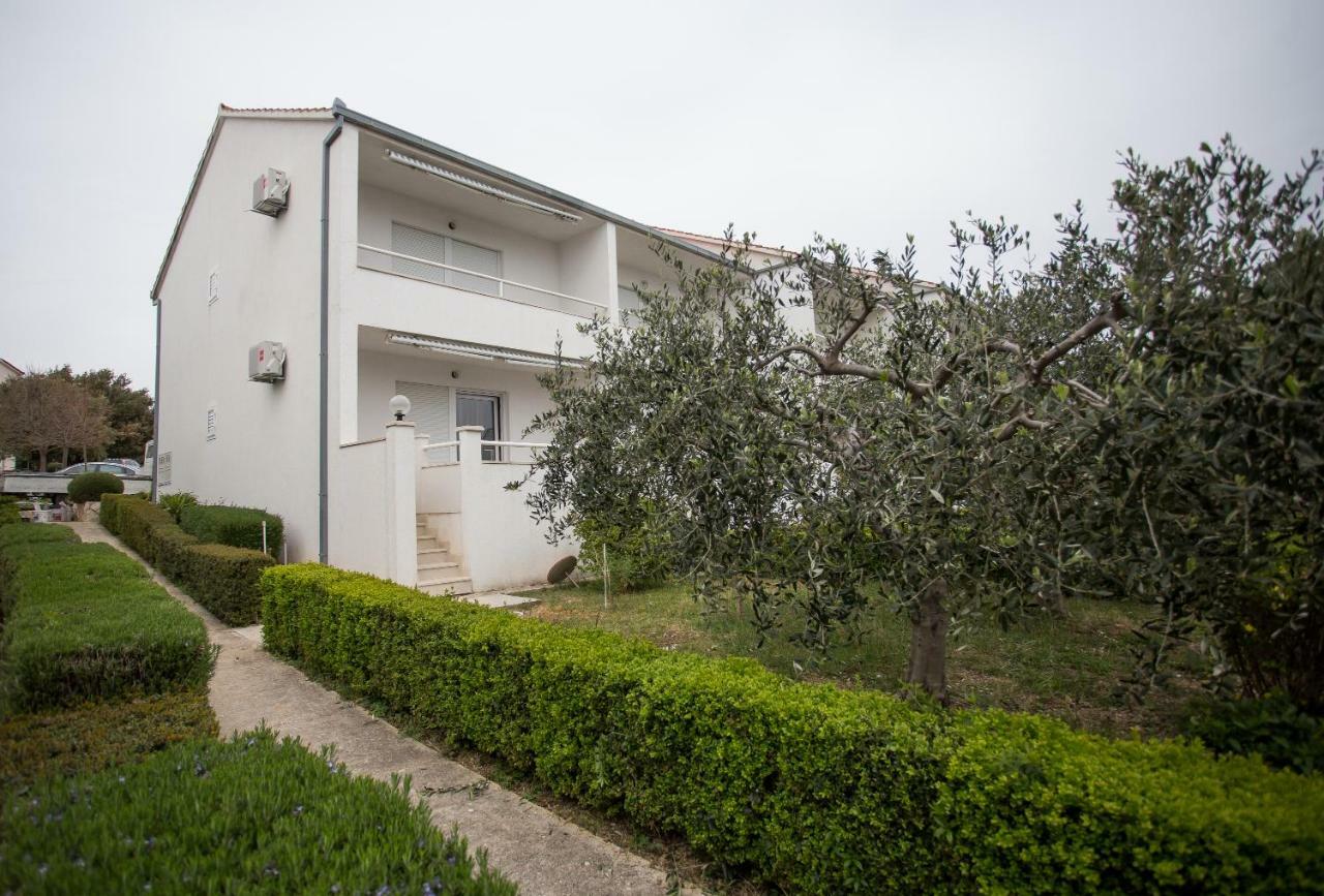 Apartments Gloria Примоштен Экстерьер фото