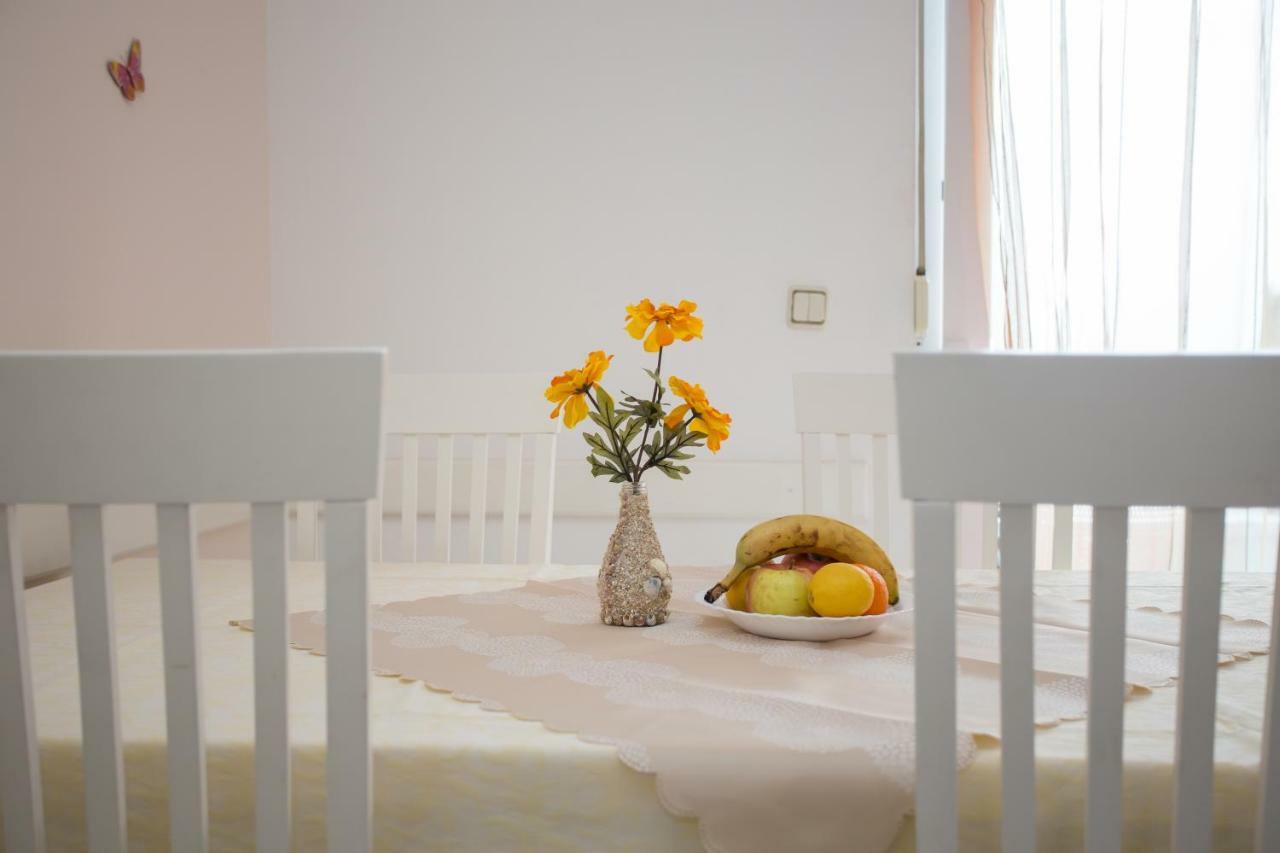 Apartments Gloria Примоштен Экстерьер фото