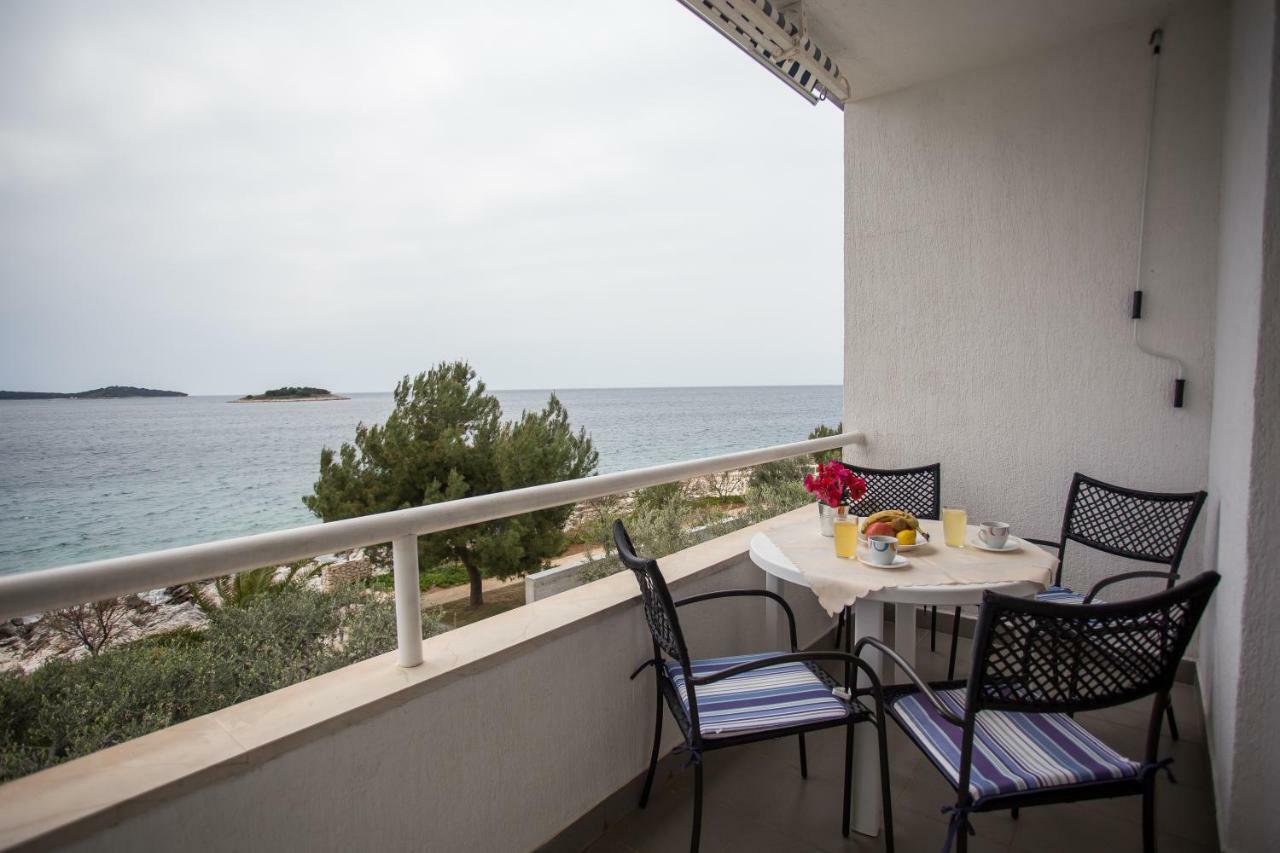Apartments Gloria Примоштен Экстерьер фото