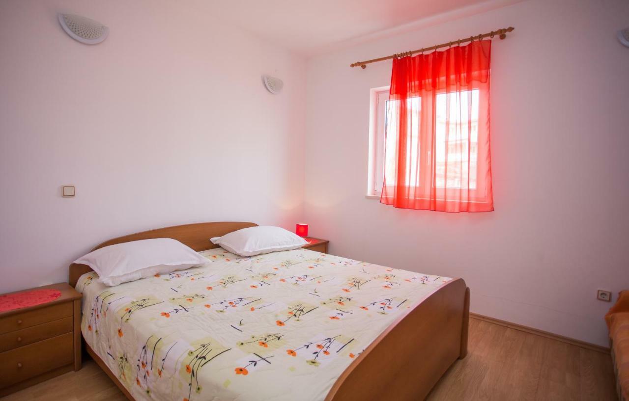 Apartments Gloria Примоштен Экстерьер фото